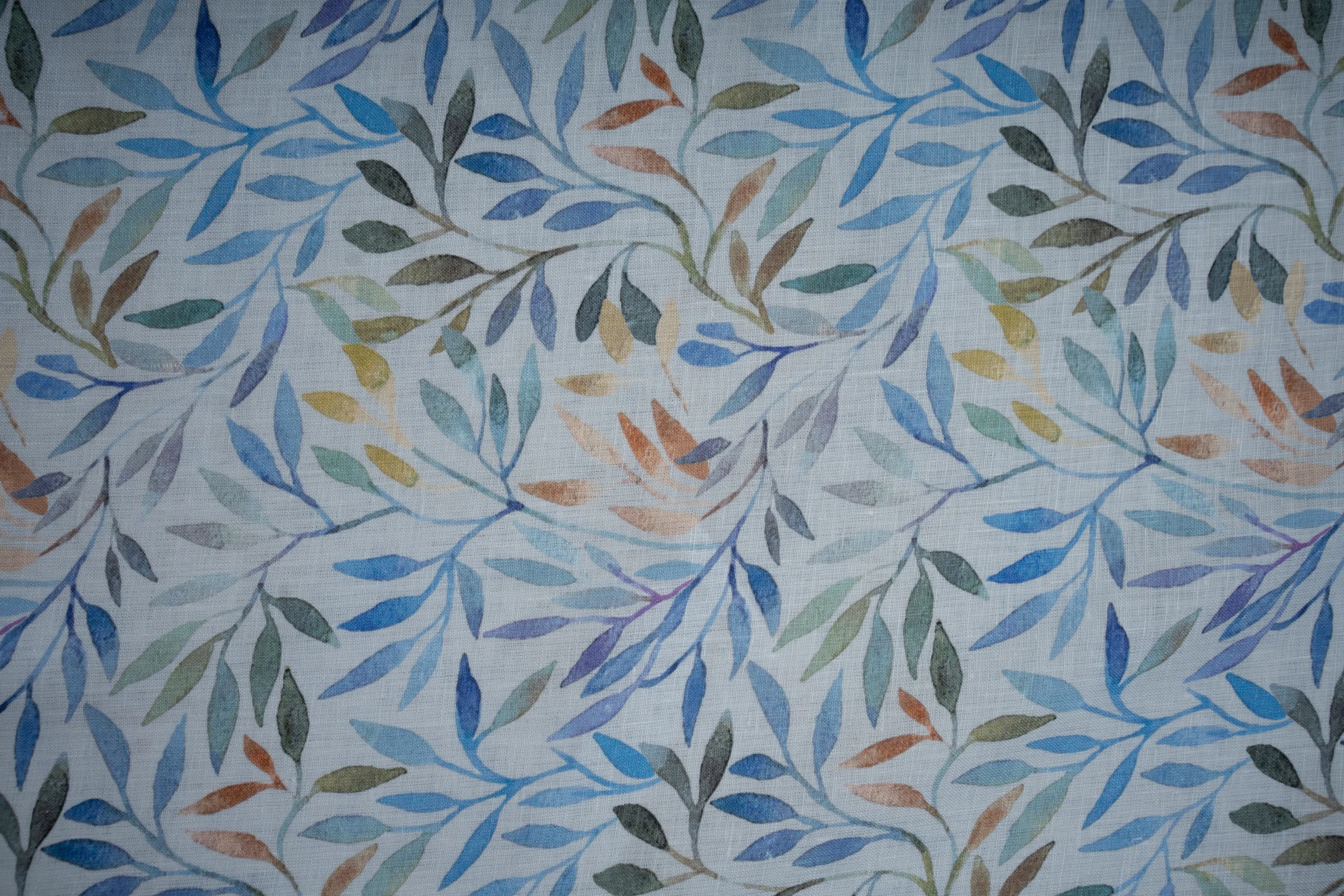 Printed Linen – Watercolour Leaf linen fabric